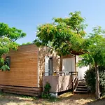 Au Paradis Des Campeurs 4*