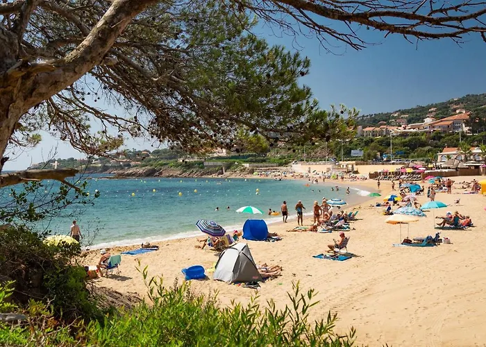 Au Paradis Des Campeurs 4*