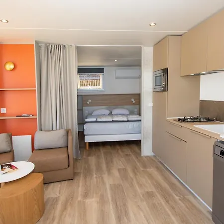 Au Paradis Des Campeurs Campsite