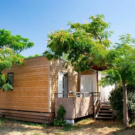 Au Paradis Des Campeurs 4*