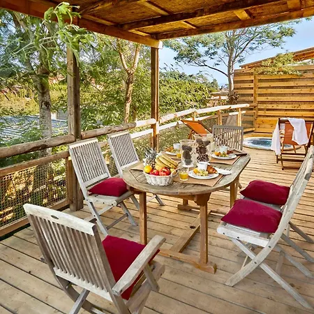 Au Paradis Des Campeurs Campsite