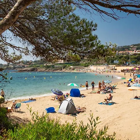 Au Paradis Des Campeurs 4*