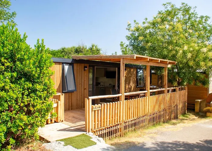 Au Paradis Des Campeurs Campsite 4*